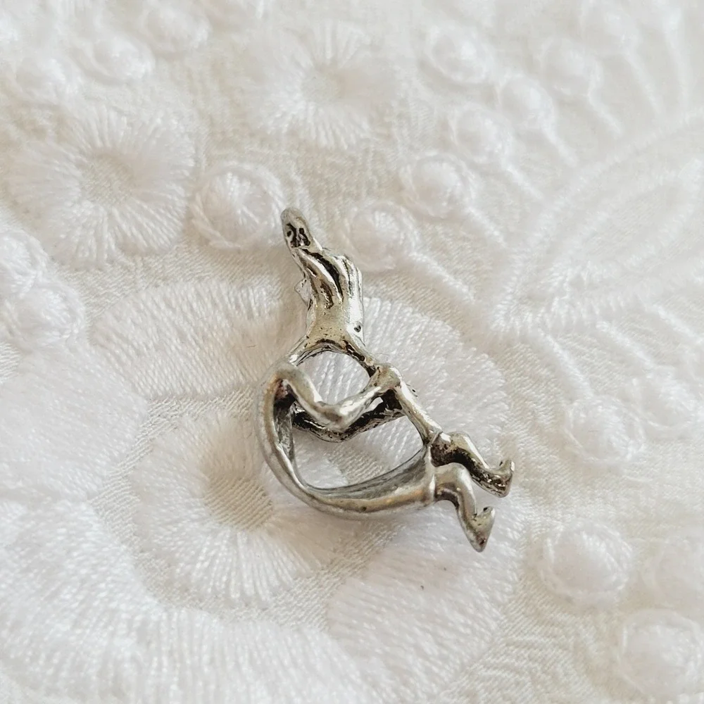 Kokopelli Pendant Silver Tone Southwestern Flute Player Music Tribal Boho 21469
